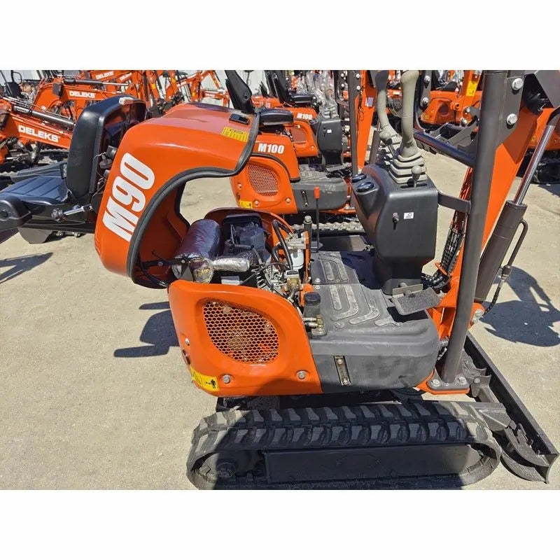 Mini attrezzatura agricola Deleks M90 compatta e robusta - immagine 4