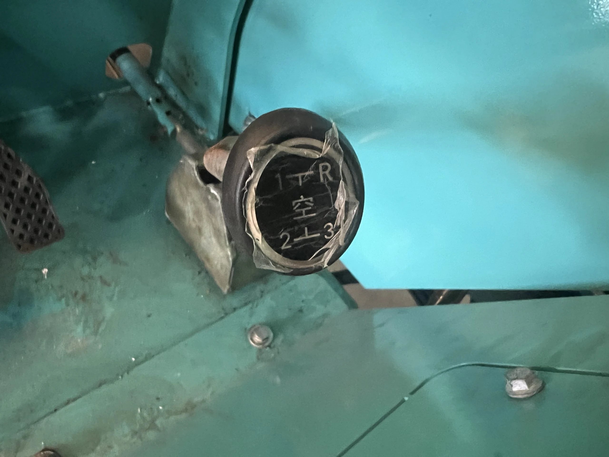 Mini betoniera autocaricante 500 L per cantieri compatti - immagine 9