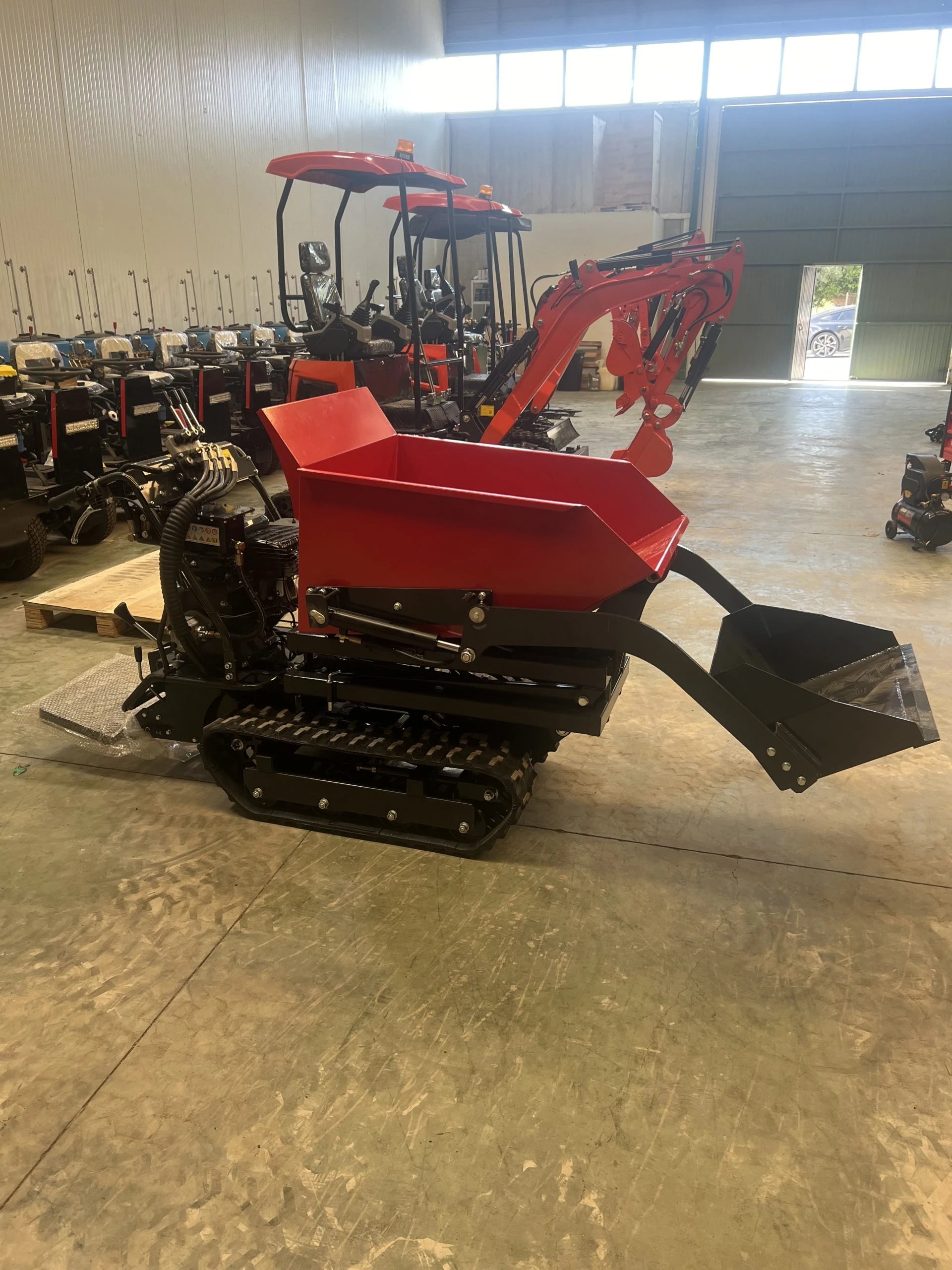 Mini dumper autocaricante 500 kg per trasporto materiali - immagine 10