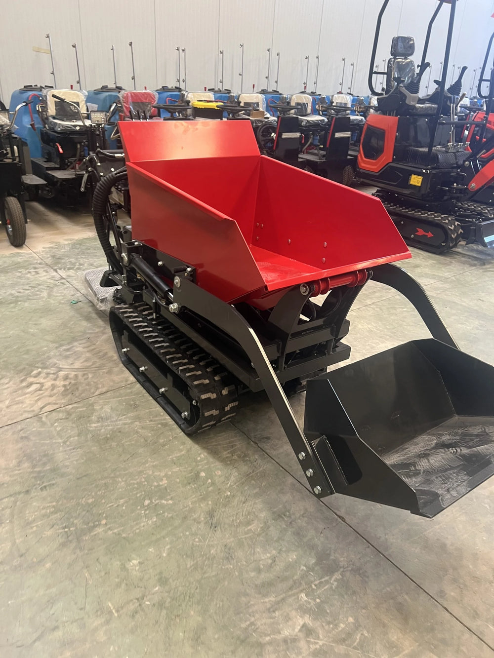 Mini dumper autocaricante 500 kg per trasporto materiali - immagine 12