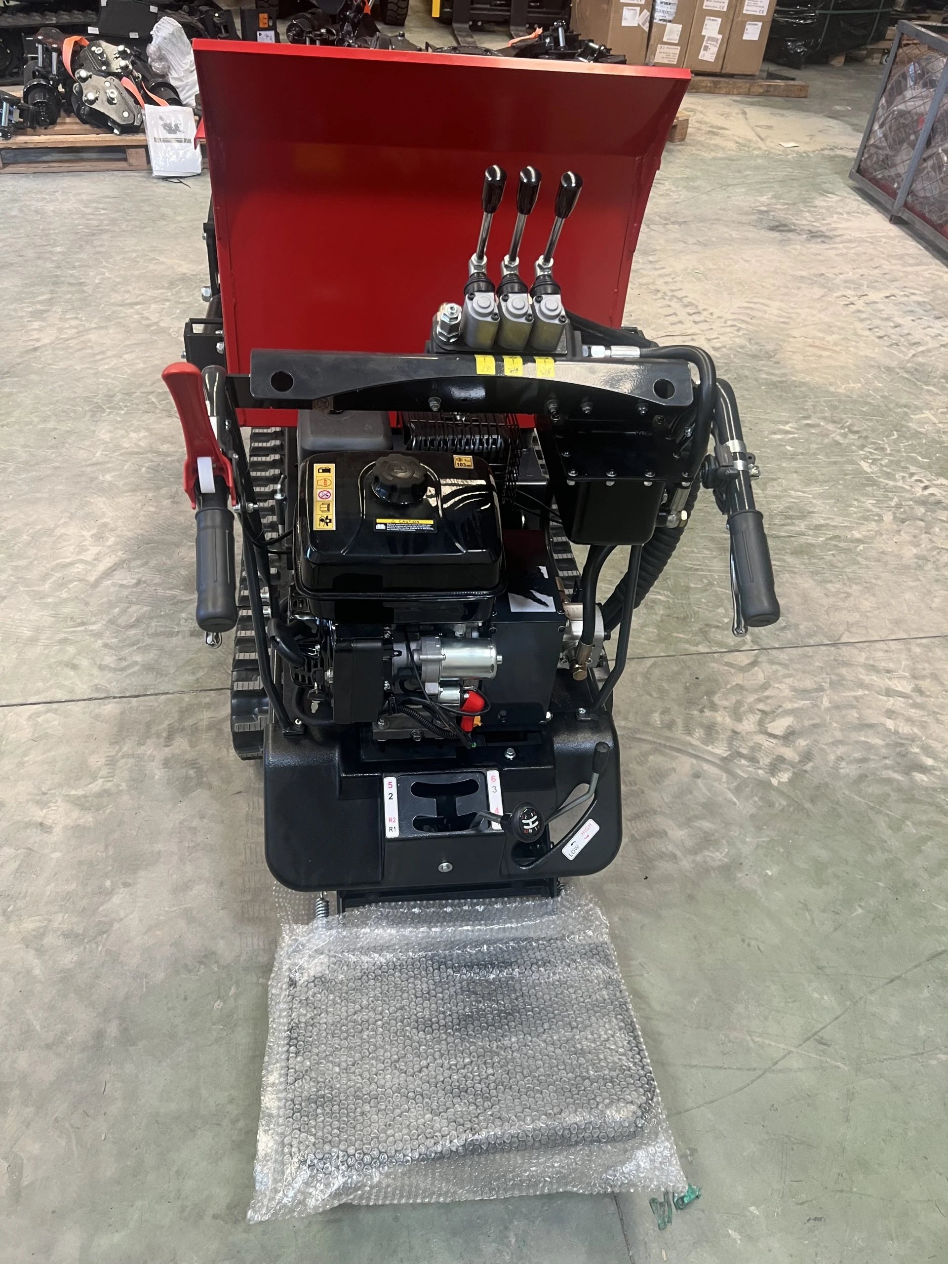 Mini dumper autocaricante 500 kg per trasporto materiali - immagine 6