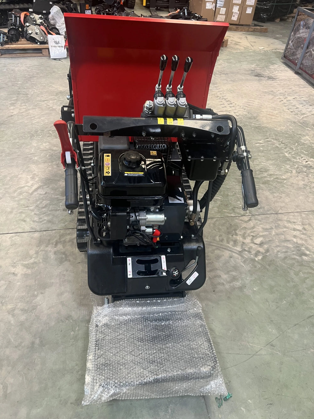 Mini dumper autocaricante 500 kg per trasporto materiali - immagine 6