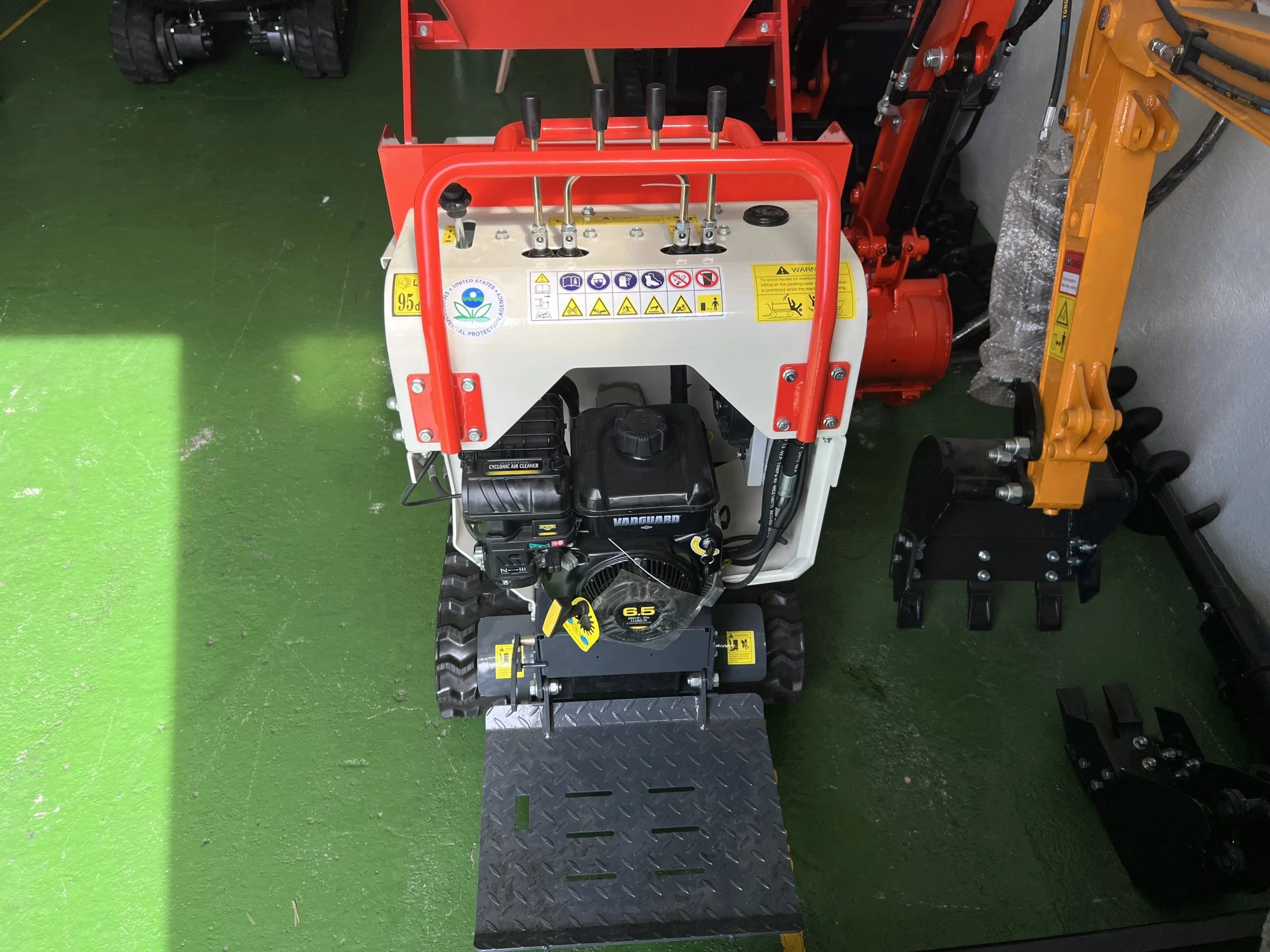 Mini dumper Baimse 500 kg compatto per terreni difficili - immagine 9