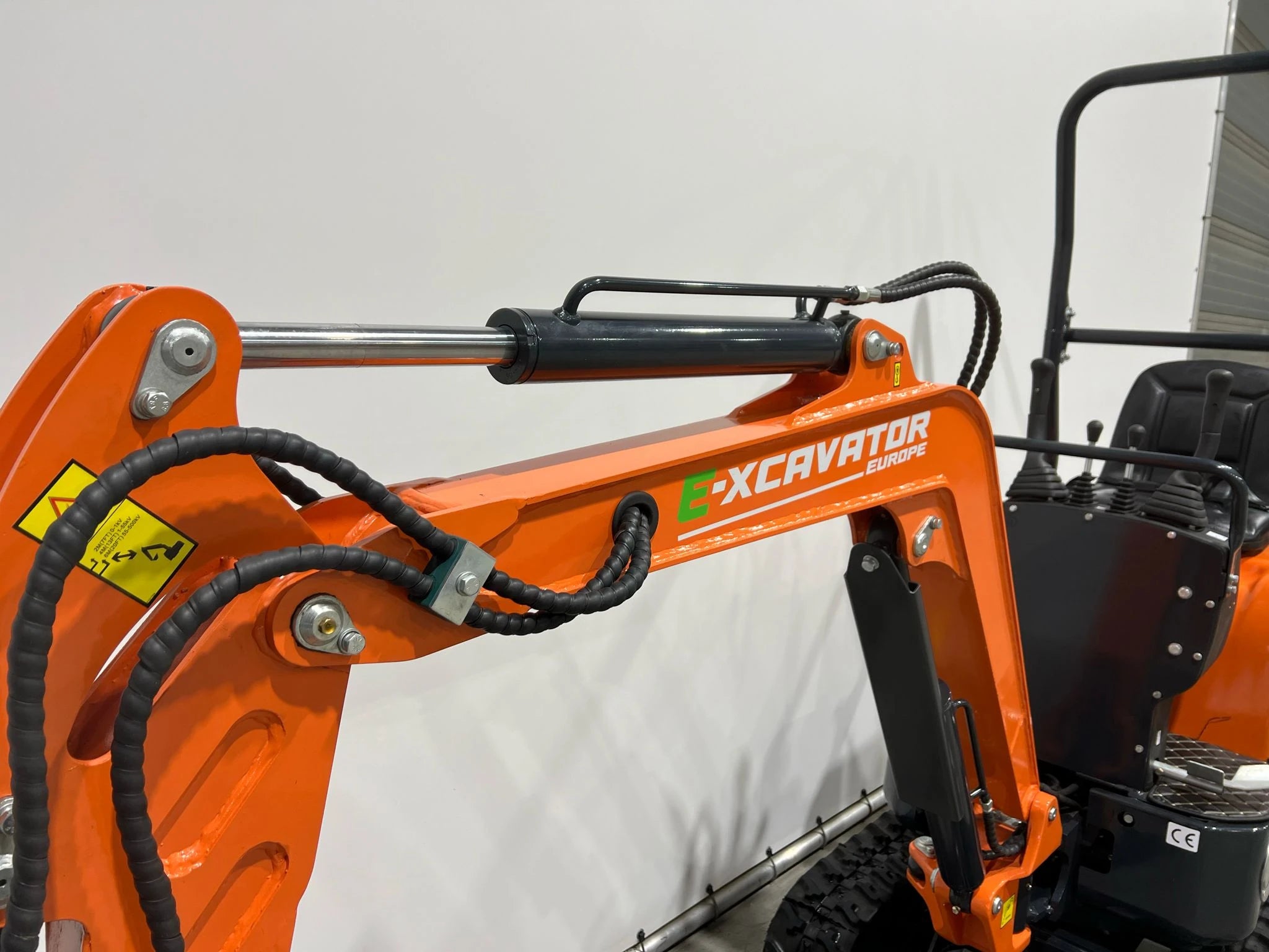 Mini escavatore elettrico TD10 silenzioso per lavori urbani - immagine 11