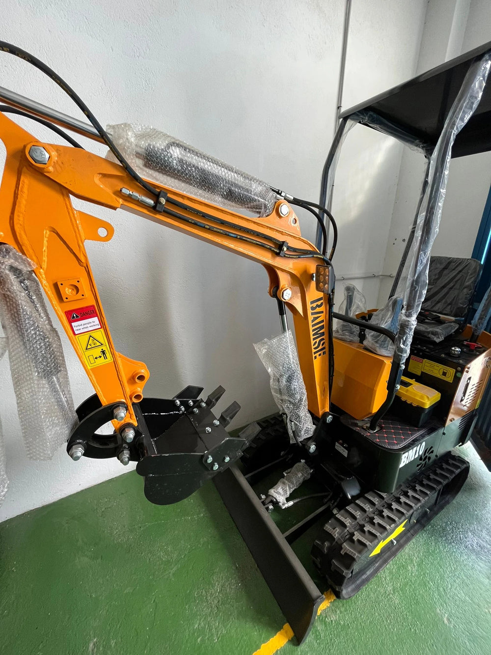 Mini escavatore JPC Baimse BM10 1 t compatto e pratico - immagine 12