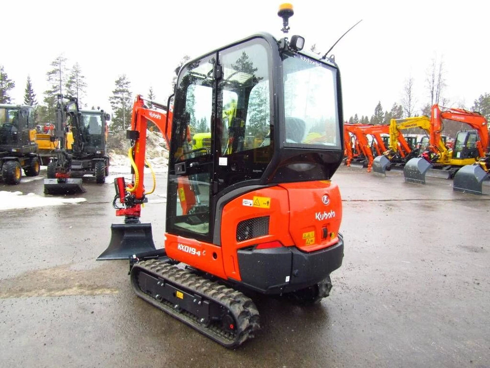 Mini escavatore Kubota KX019-4 professionale e affidabile - immagine 3