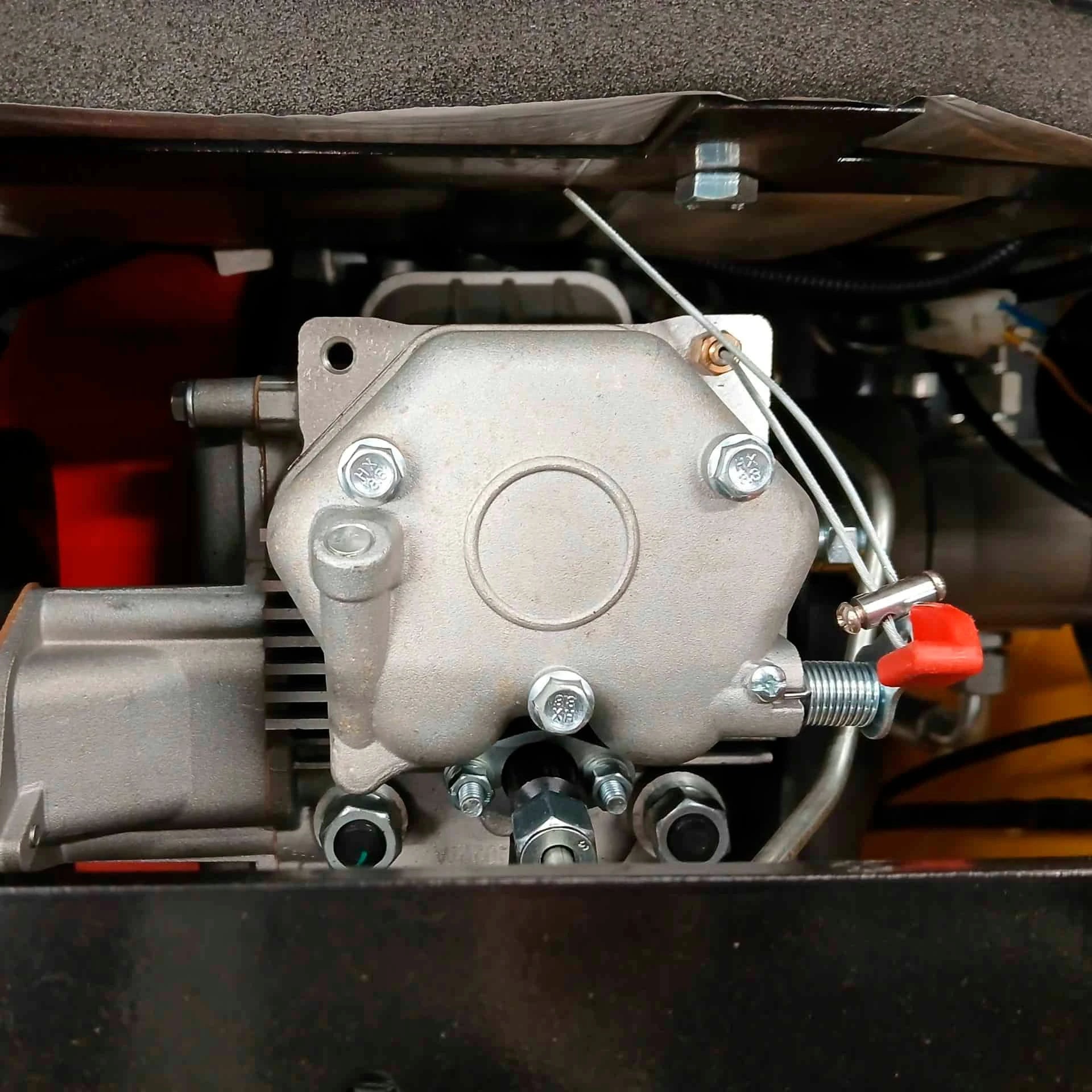 Mini escavatore Machpro MP15 compatto per lavori precisi