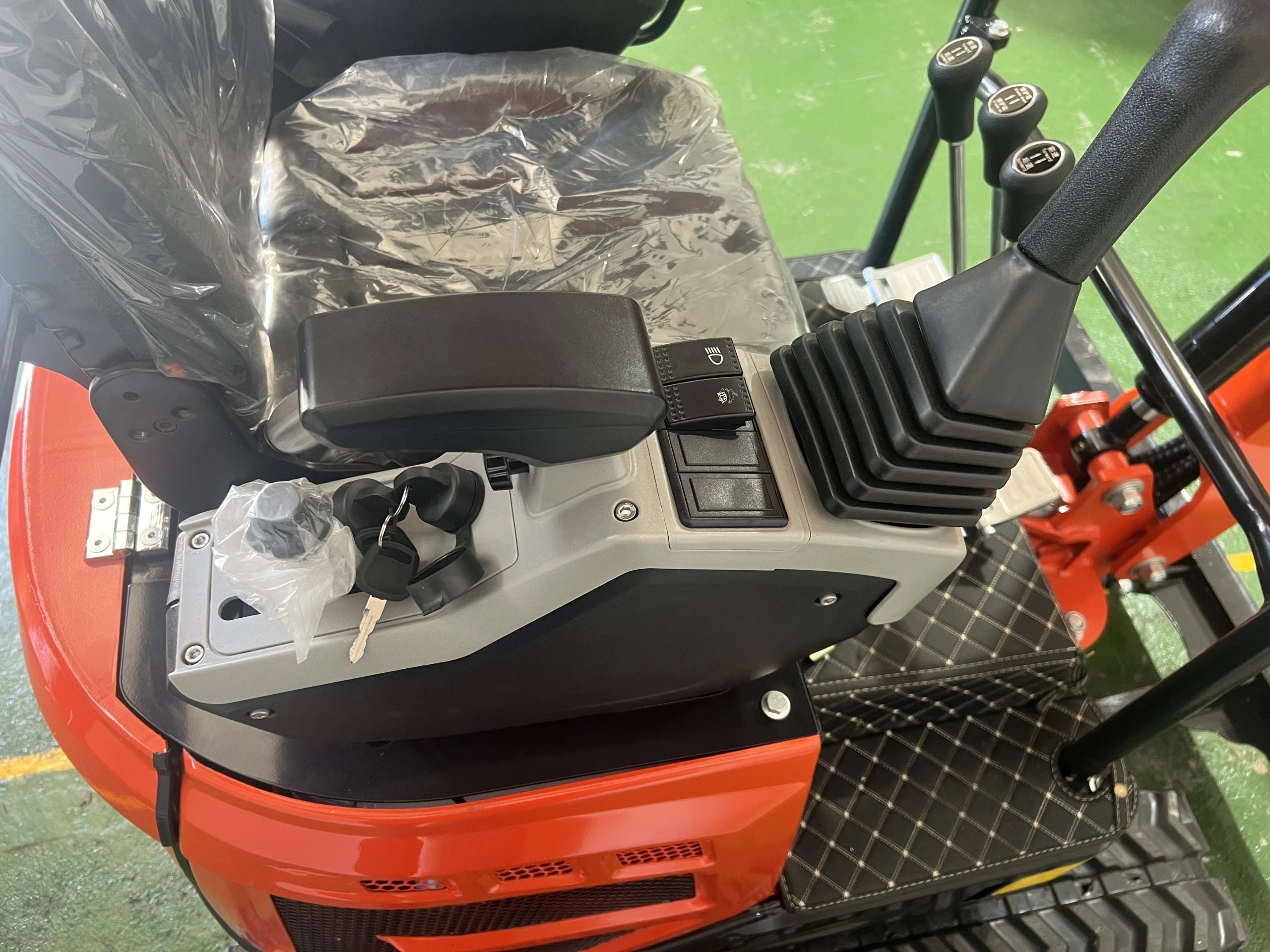 Mini escavatore rotativo Baimse 1800 kg con motore Kubota - immagine 14