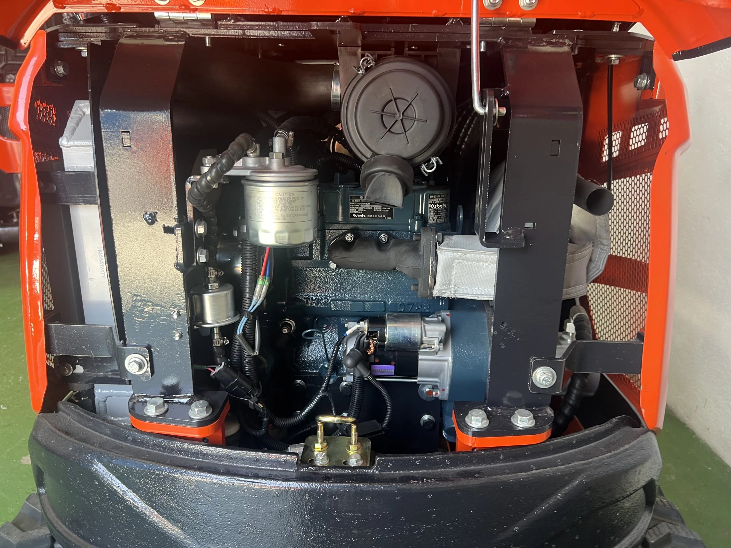 Mini escavatore rotativo Baimse 1800 kg con motore Kubota - immagine 24