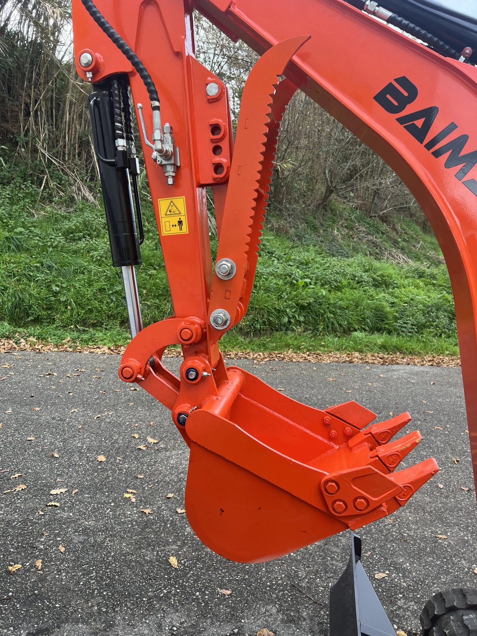 Mini escavatore rotativo Baimse 2500 kg Kubota D1105 - immagine 10