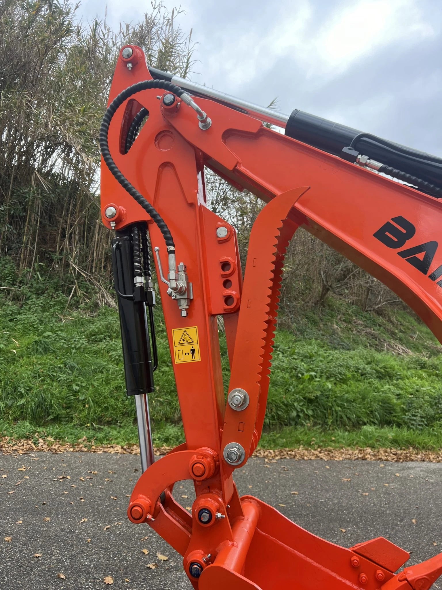 Mini escavatore rotativo Baimse 2500 kg Kubota D1105 - immagine 11