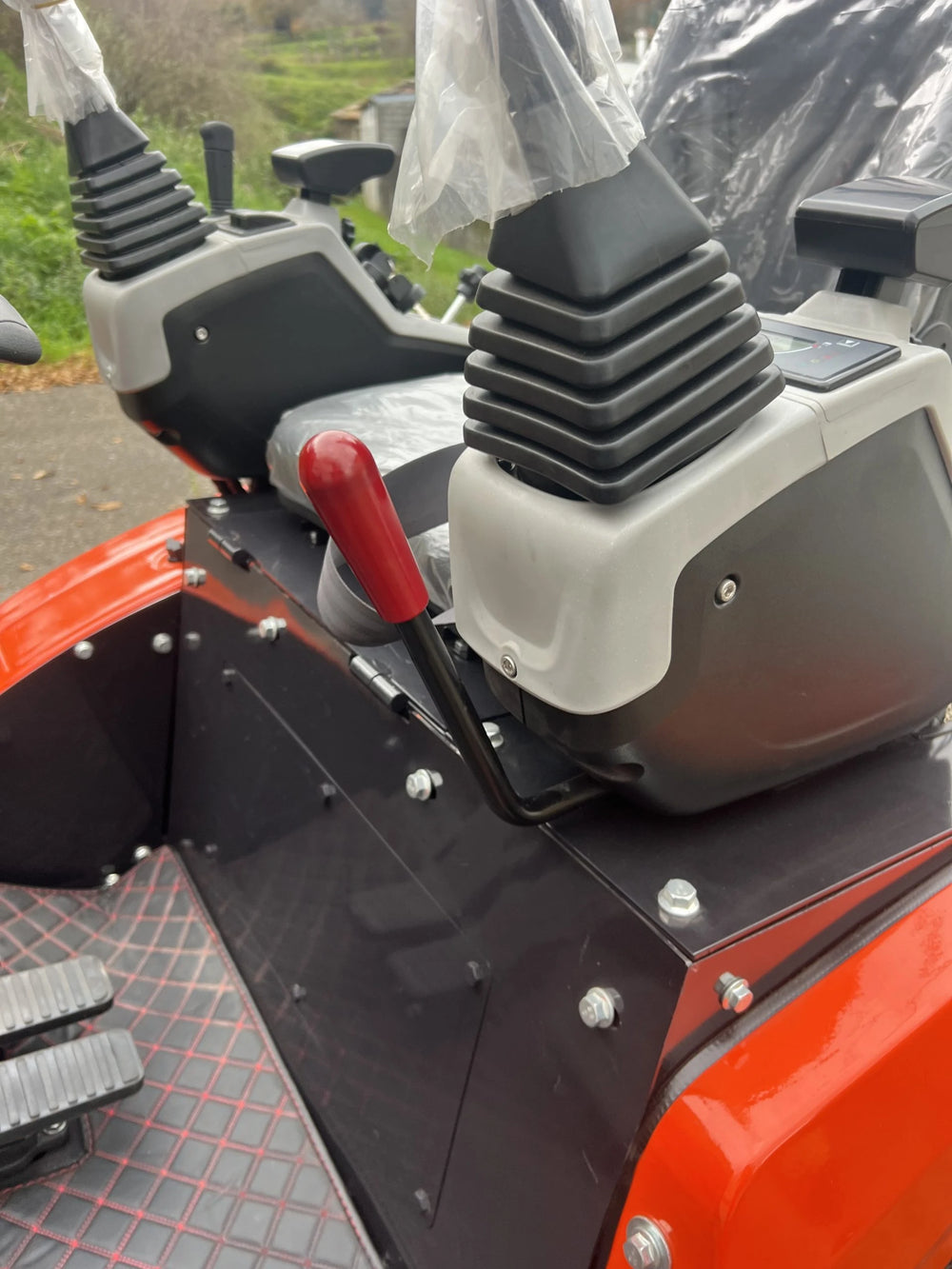 Mini escavatore rotativo Baimse 2500 kg Kubota D1105 - immagine 20