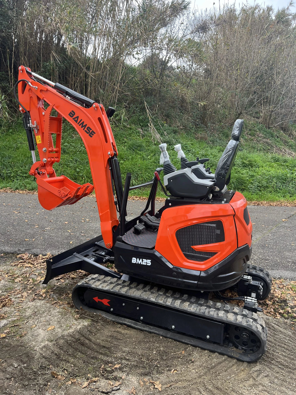 Mini escavatore rotativo Baimse 2500 kg Kubota D1105 - immagine 8
