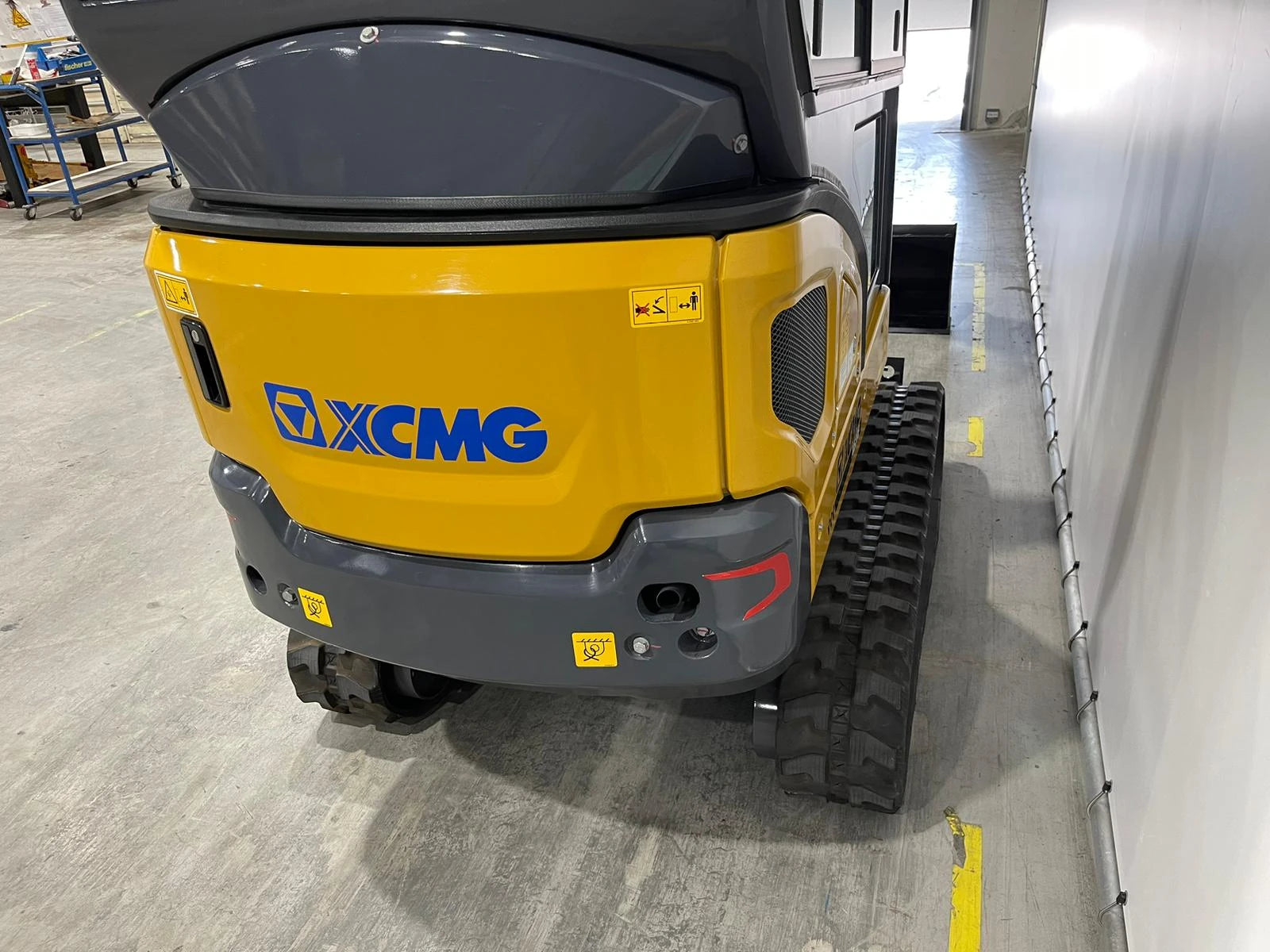 Mini escavatore XCMG XE20E-C compatto professionale - immagine 12