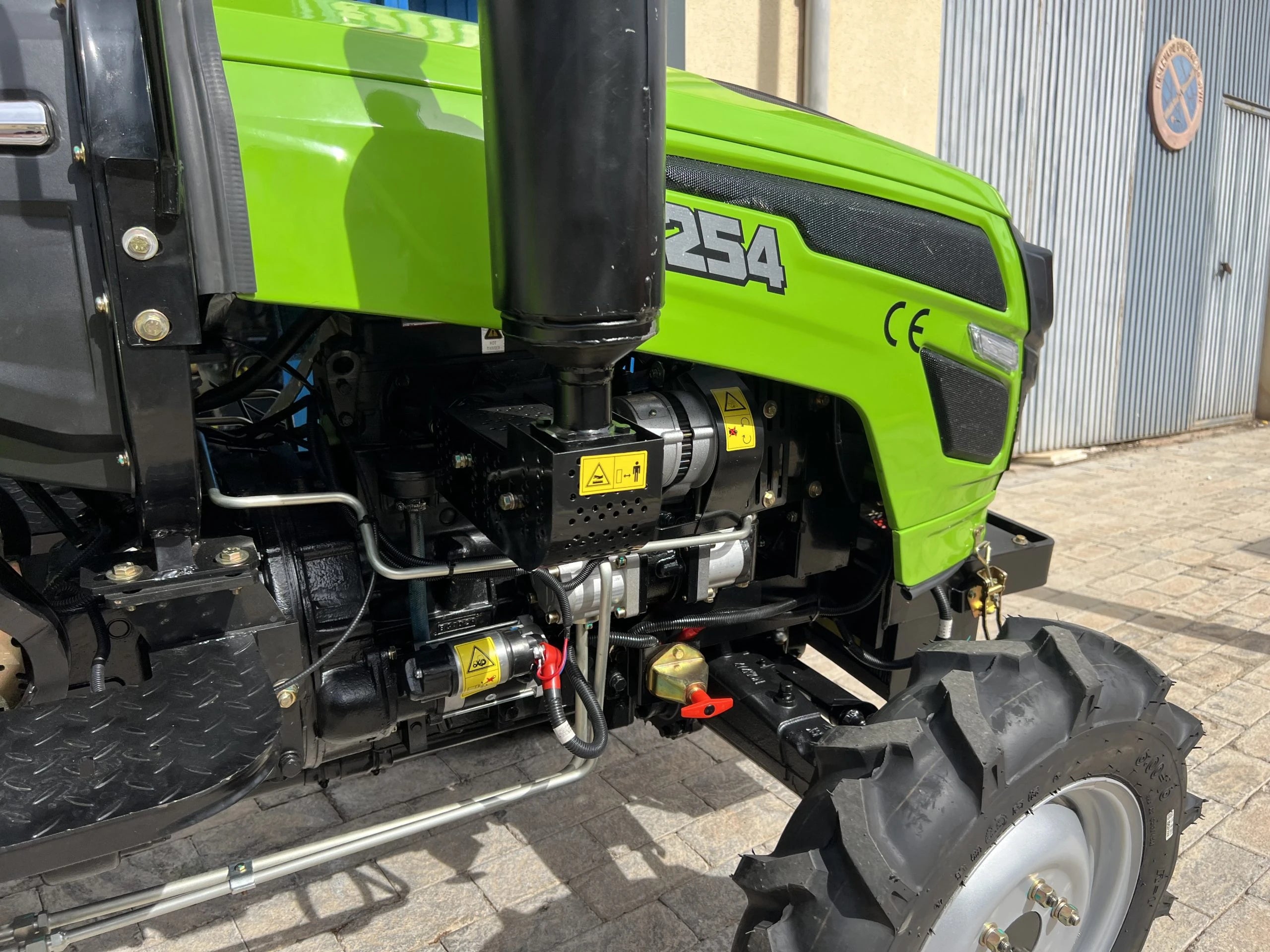 Mini trattore Baimse 254 25 CV 3 cilindri per agricoltura - immagine 10