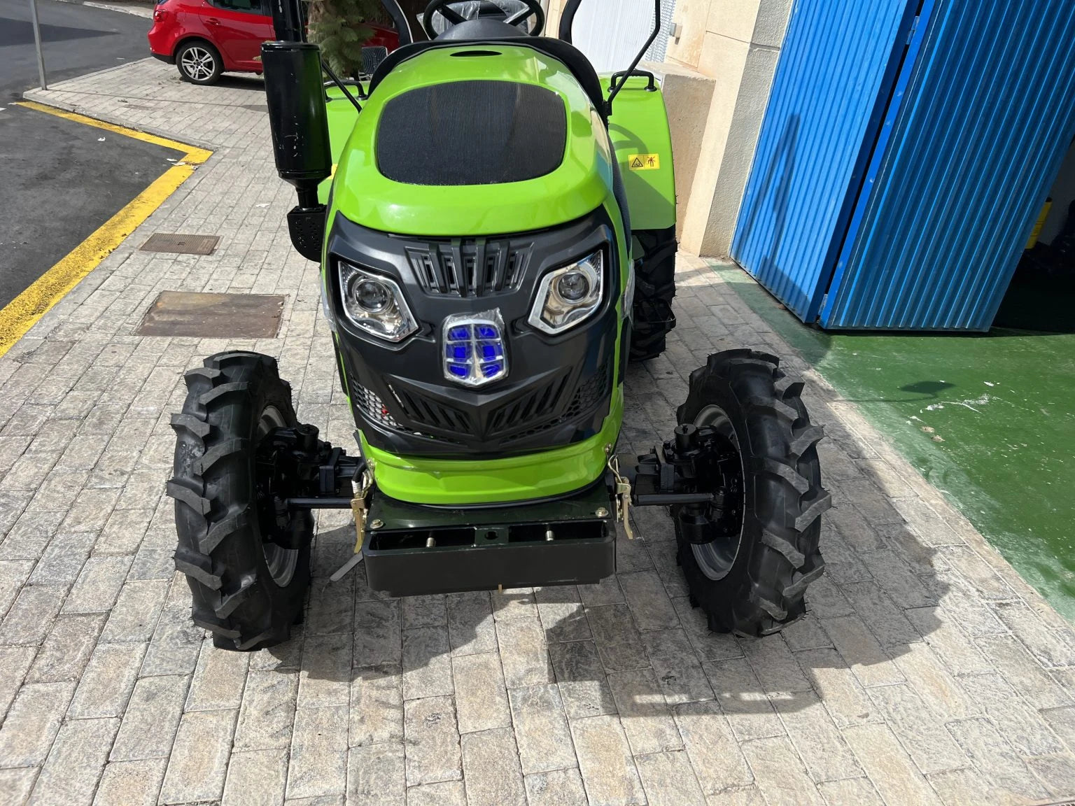 Mini trattore Baimse 254 25 CV 3 cilindri per agricoltura - immagine 2