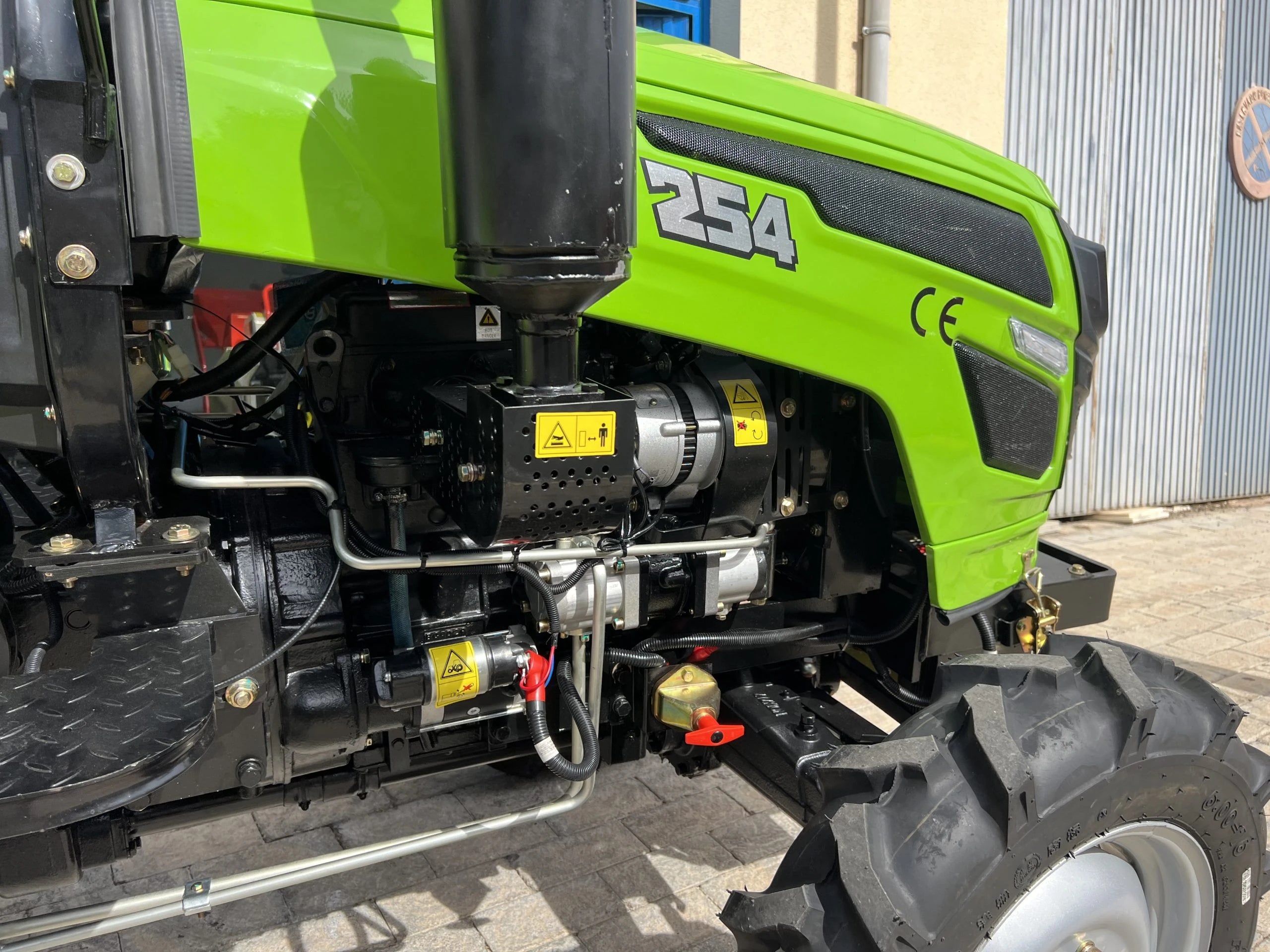 Mini trattore Baimse 254 25 CV 3 cilindri per agricoltura - immagine 9
